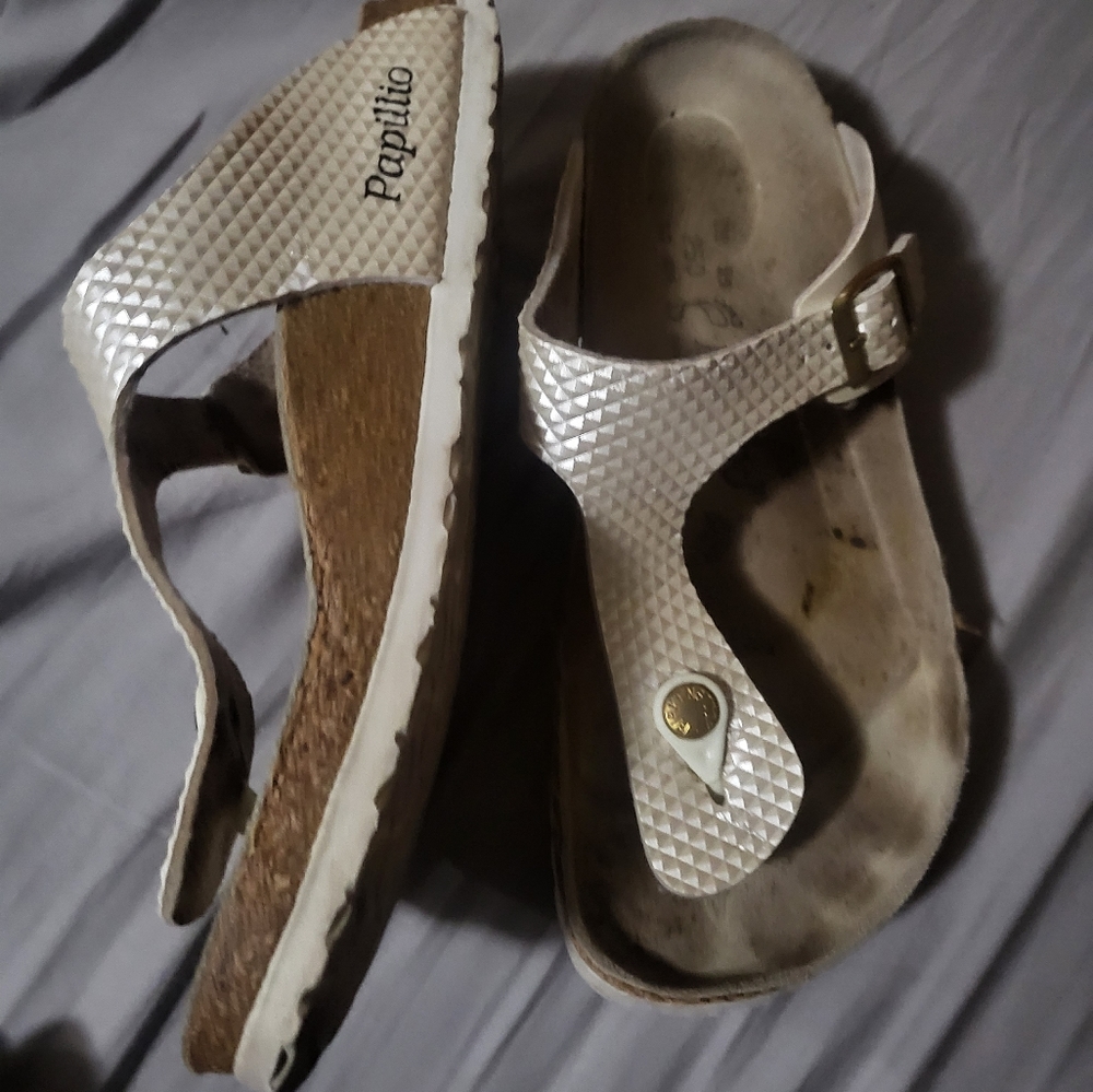Sandals - Picture 2 of 5